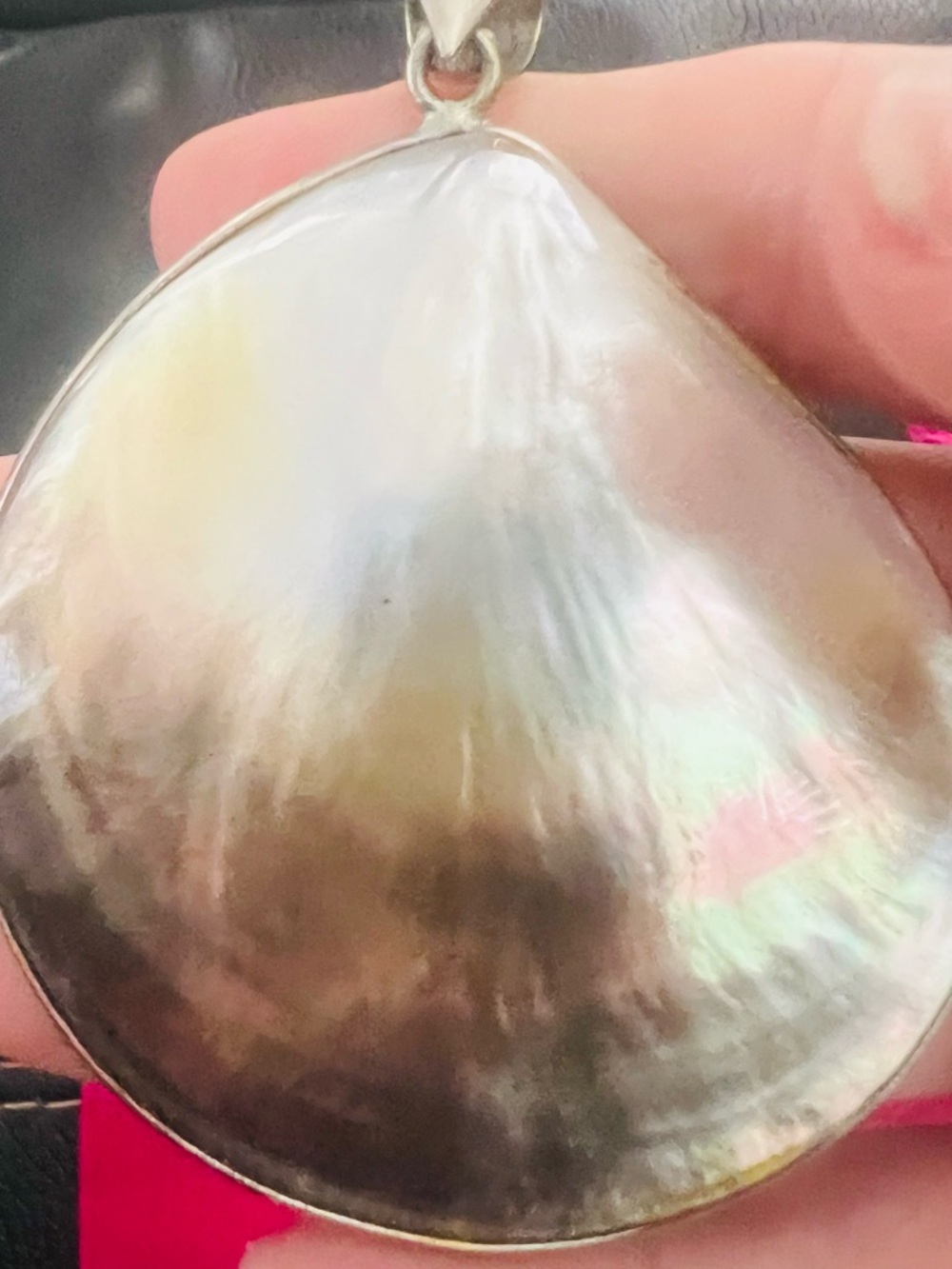 Iridescent Shell Pendant - Picture 6 of 11